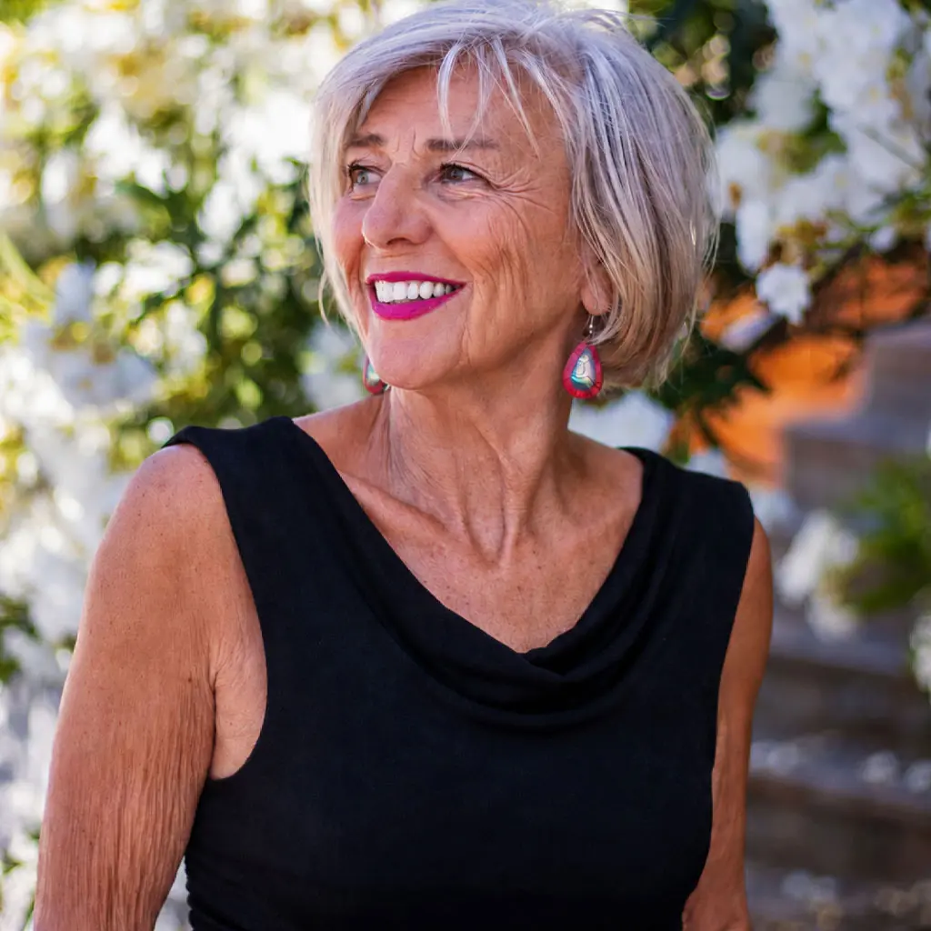 Paciente sonriendo en Clínica Dental Vitalbene
